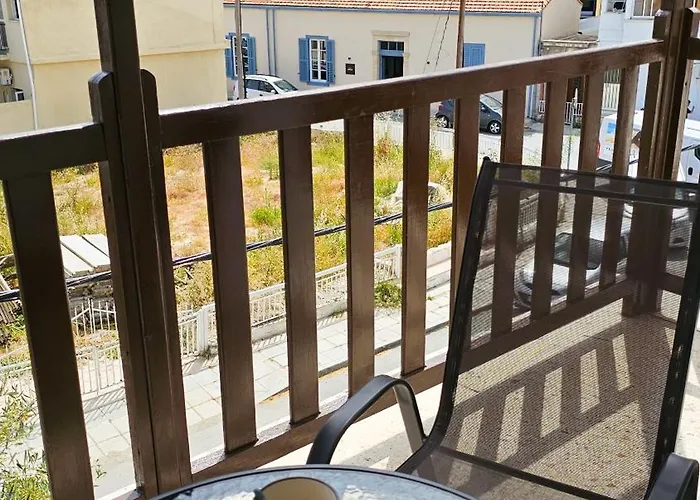 アパート Sky Line Apartment, 150m From Chabad Lubavitch ラルナカ